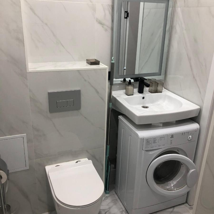 Umai 2-х комнатный люкс возле американского посольства и дворца школьников Apartment *